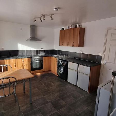 נוטינגהאם En Suite Room With Kitchen Facilities מראה חיצוני תמונה